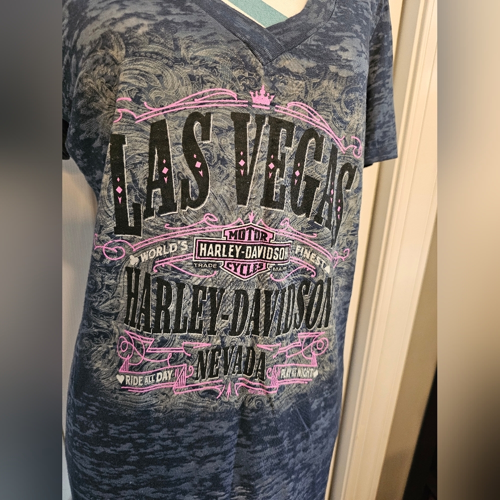 Harley-Davidson 2015  Bluish & Pink Short Sleeve Tee. V-neck Sx 2XL